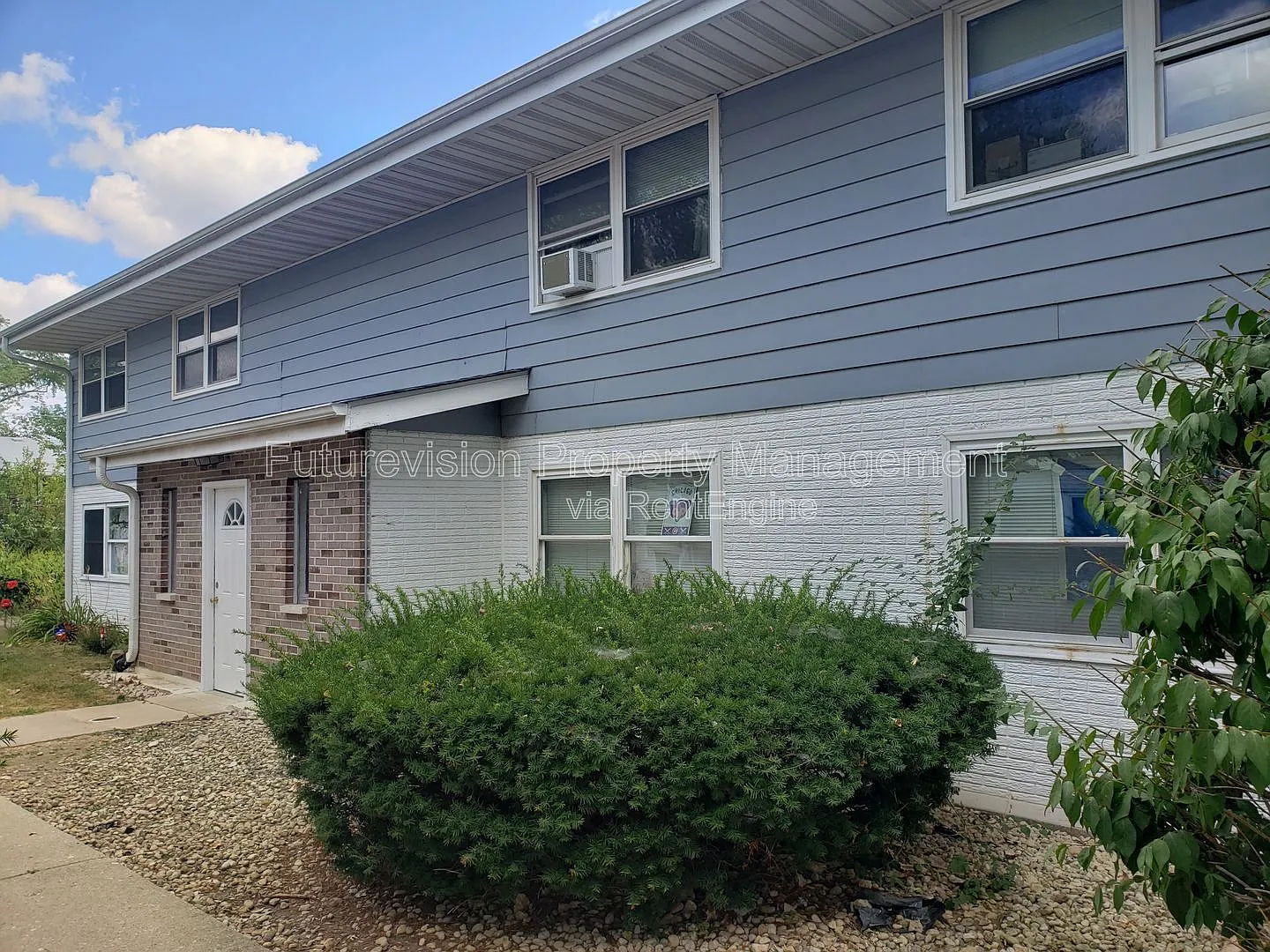 2 bed, 1.0 bath, $1,475 — Photo 3