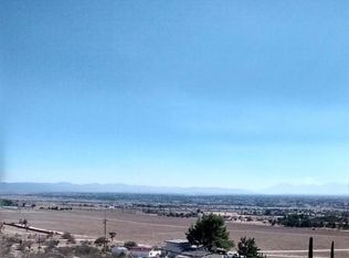 11751 Savage Ln, Apple Valley, CA 92308