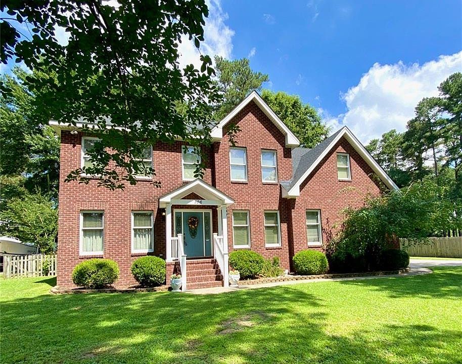 1st image of 106 Little Pond Ct