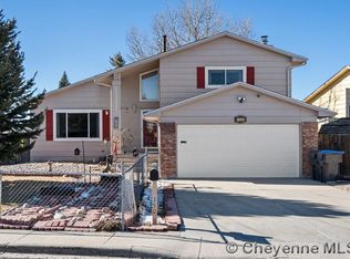 1508 Trail Way Rd, Cheyenne, WY 82007