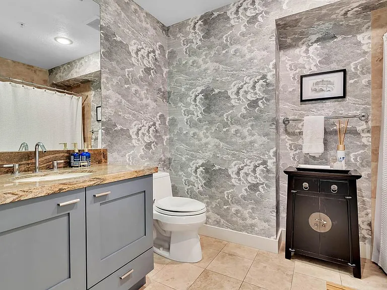 1205 Pacific Hwy #1706 — Photo 13