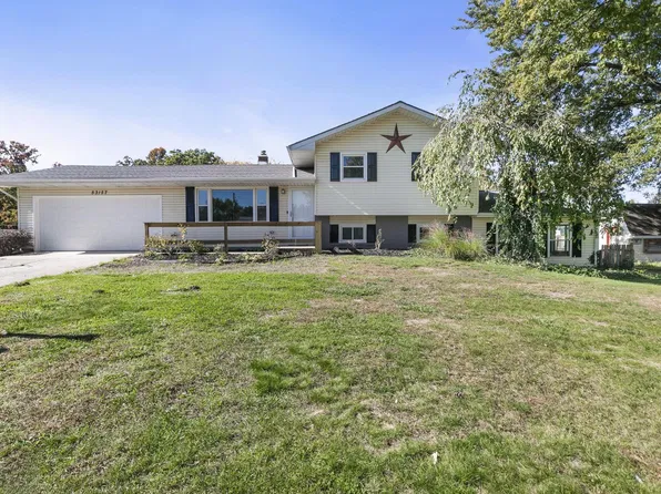 53157 Brookfield Dr, Elkhart, IN 46514