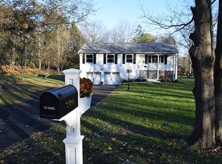 390 Westlake Dr, Valhalla, NY 10595