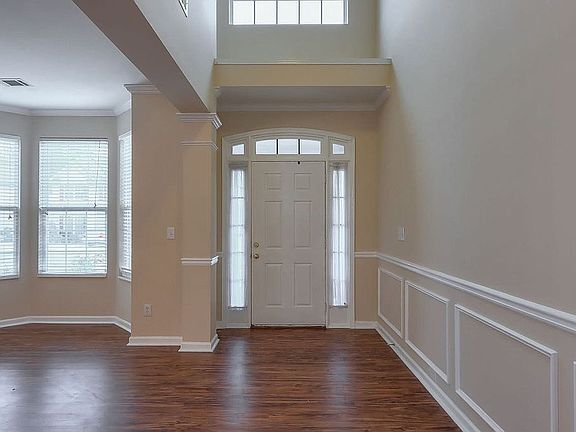 4th image of 454 Simonton Oak Ln