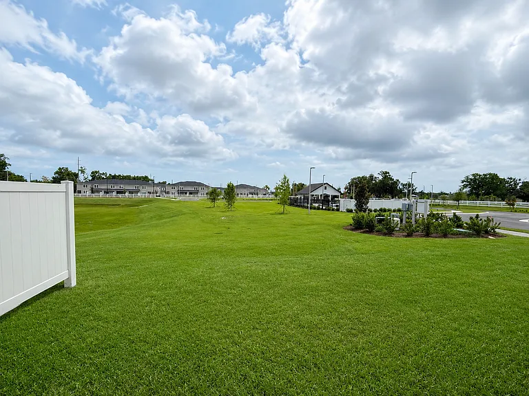 4949 SW 83rd Pl — Photo 2