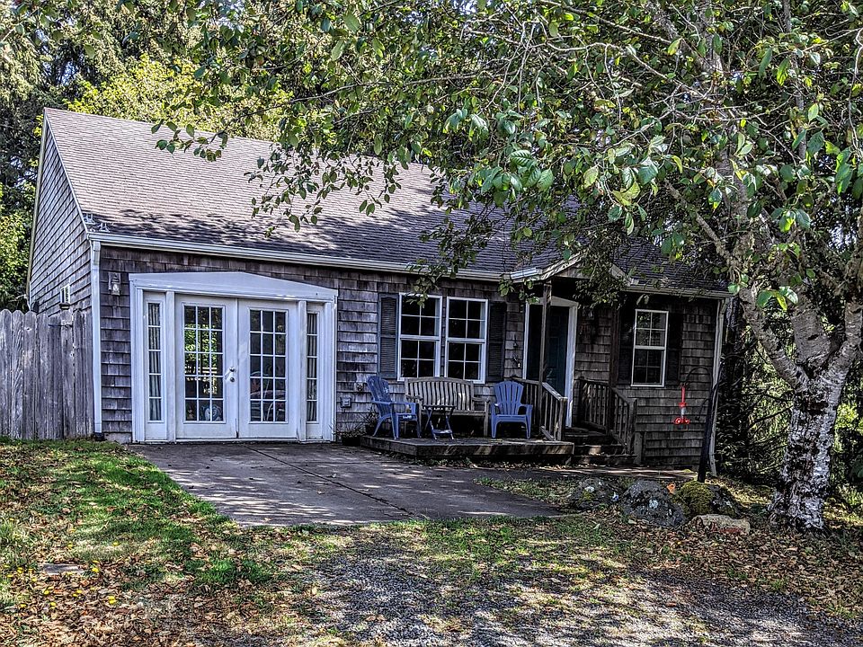 1st image of 6106 NE Oar Dr