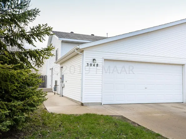 3048 32nd St S, Fargo, ND 58103