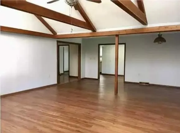 3416 S Newton Ave — Photo 3