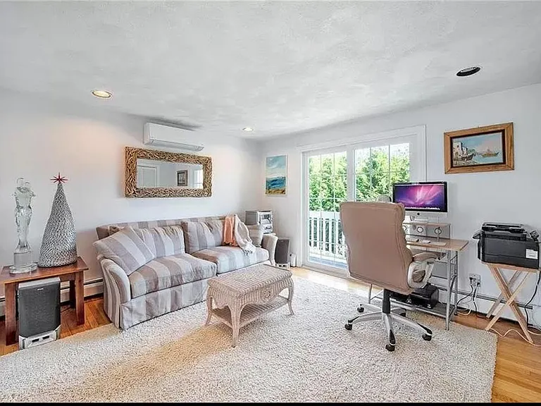 9 Redwood Dr — Photo 13