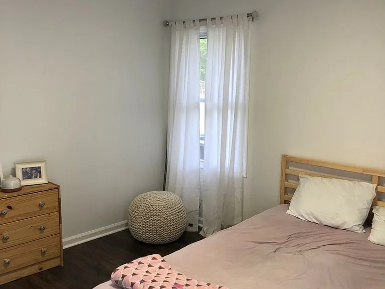 728 Windsor Rd — Photo 10