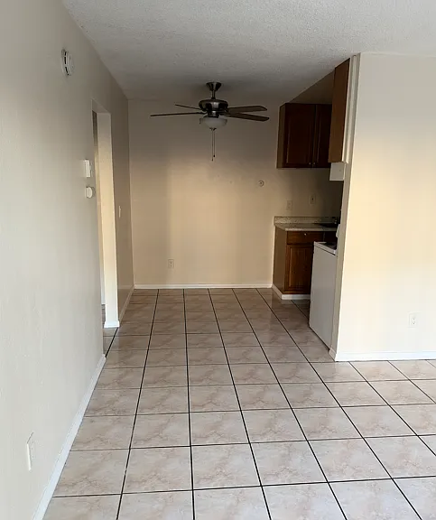 1937 L Ave #1 — Photo 4