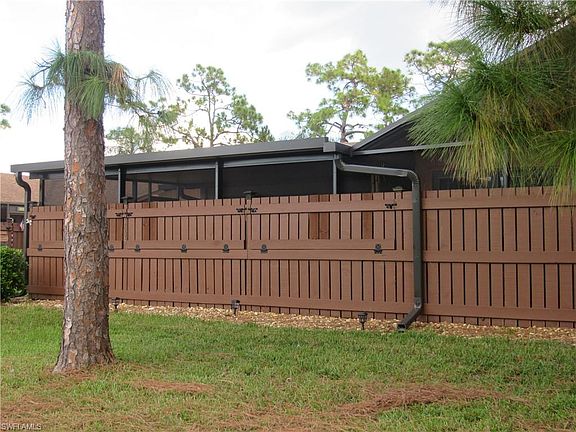 3rd image of 5605 Foxlake Dr
