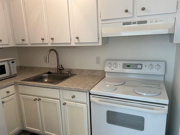 4th image of 1851 NE 62nd Street #501