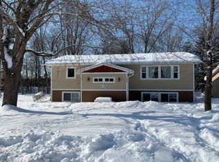 1430 Queens Ave S, Lakeland, MN 55043