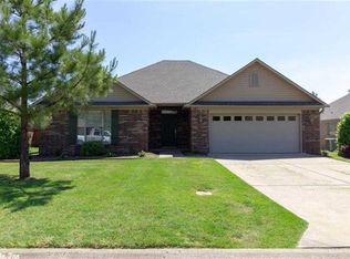 1680 Penny St, Conway, AR 72034