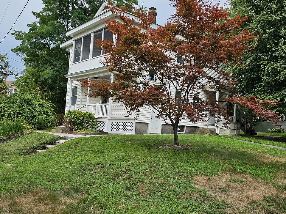 2nd Floor Enclosed Porch