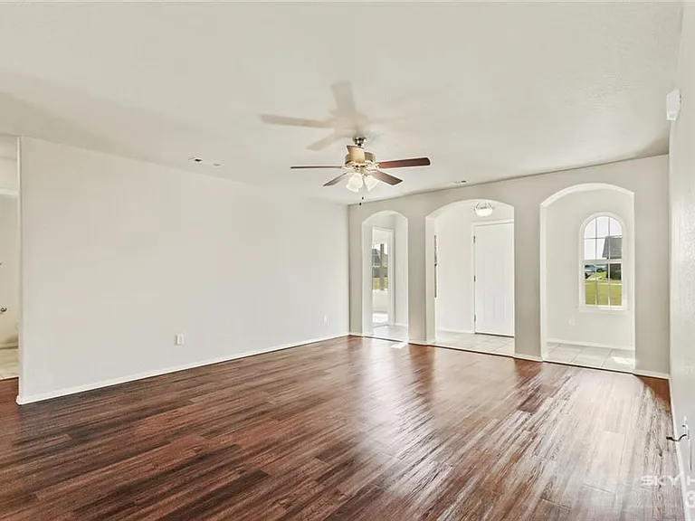 1150 Battery Dr — Photo 4