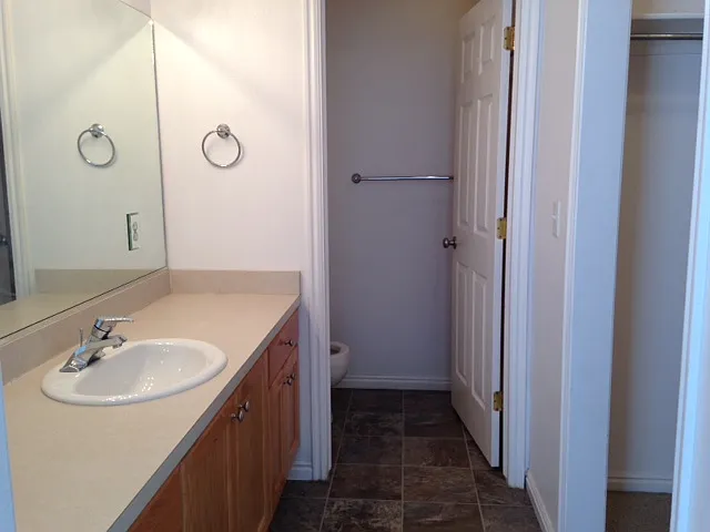 1042 N 200 W #4 — Photo 13