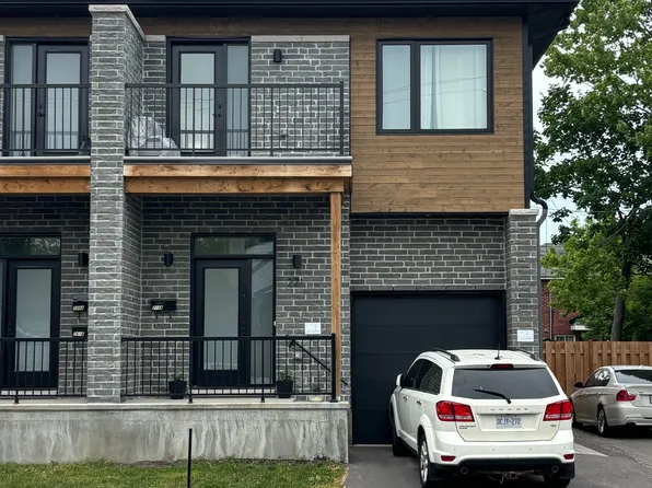 271 Queen Mary St, Ottawa, ON K1K 1X1