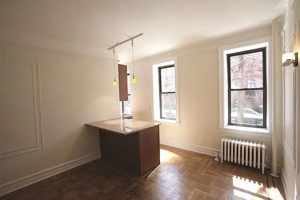 Sold by Garfield Realty  | media 10