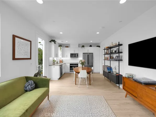 17544 Cameron Ln Unit 102, Huntington Beach, CA 92647