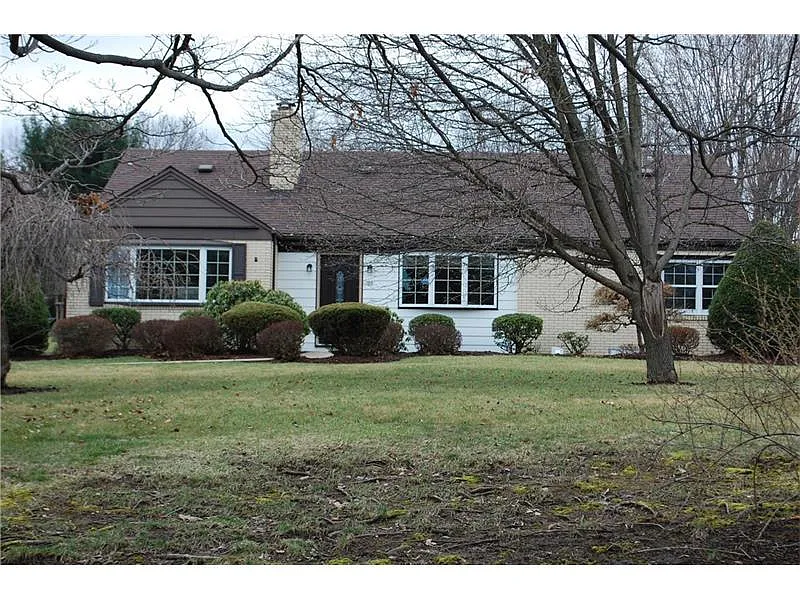 180 Highvue Dr photo 1
