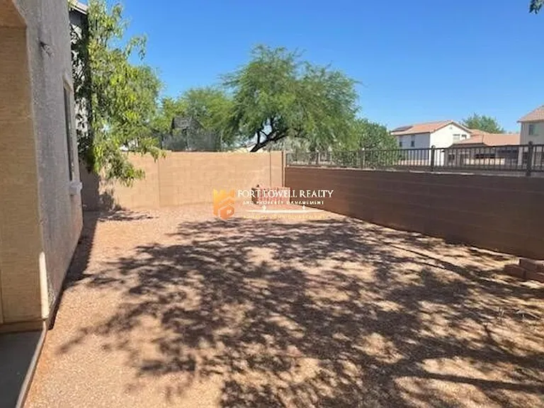 15463 W Poinsettia Dr — Photo 3