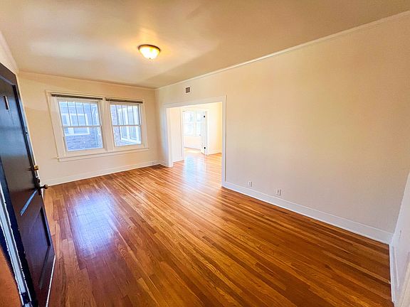 3rd image of 1715 & 1717 N Stanton St APT I