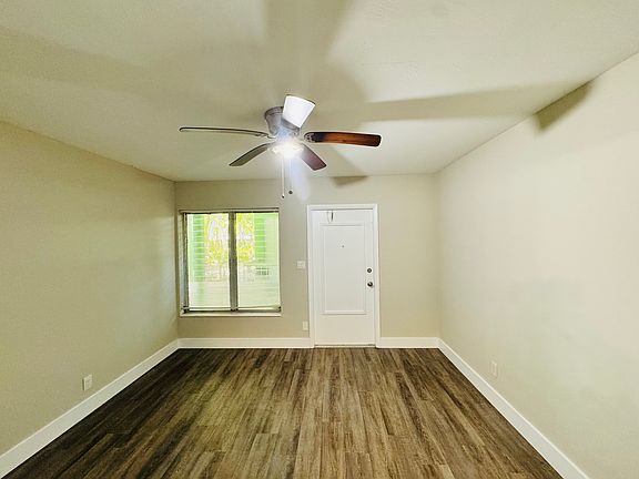 2nd image of 716 NE 14th Ave APT 6