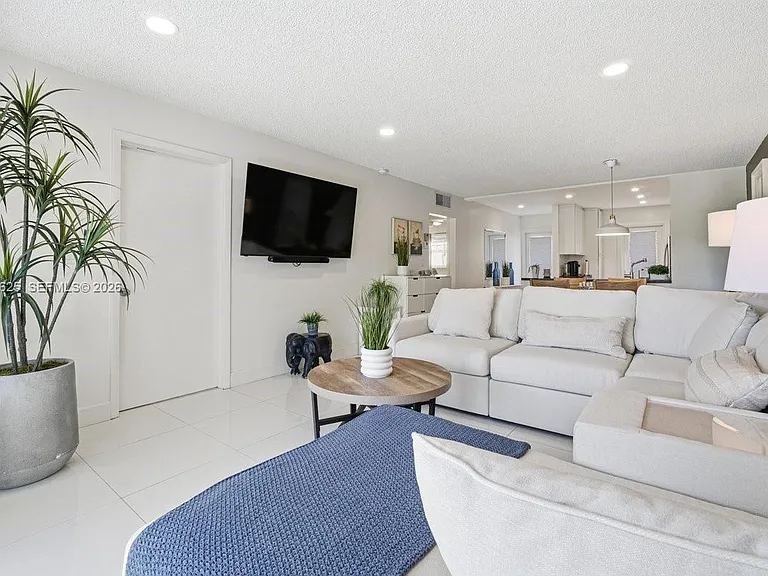 1501 S Ocean Blvd #307 — Photo 5