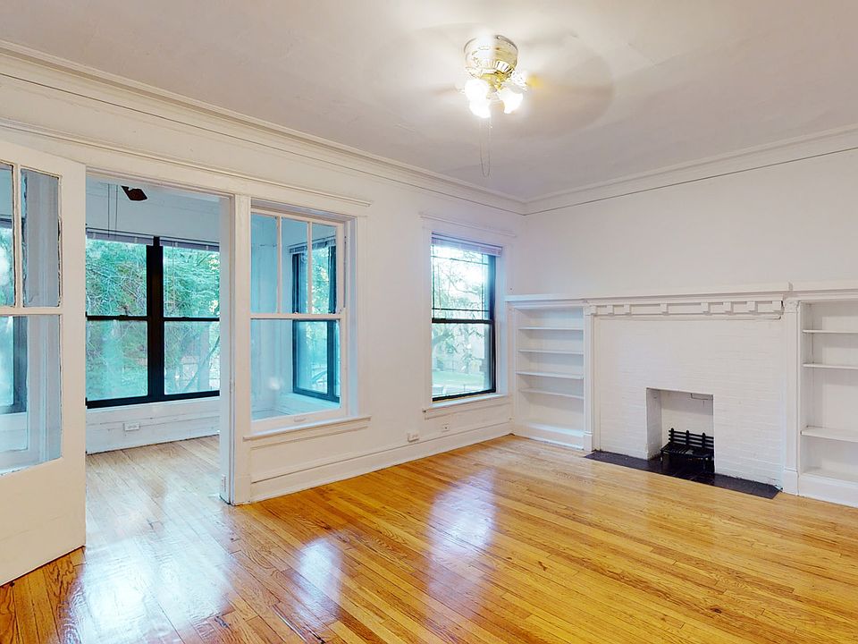 Dining/Living room