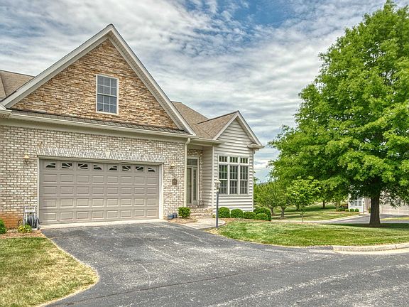 2nd image of 6756 Bay Hill Ct