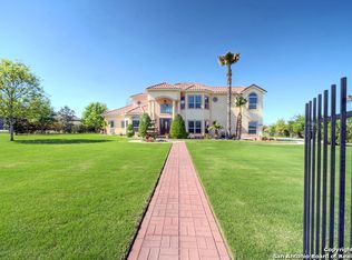 27226 Park Loop Rd, New Braunfels, TX 78132