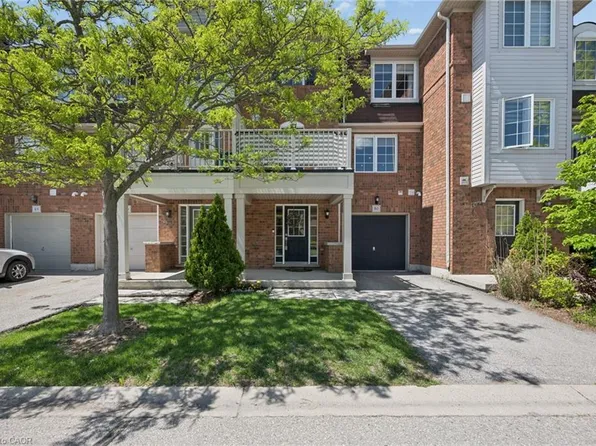 71 Garth Massey Dr #50, Cambridge, ON N1T 2G8