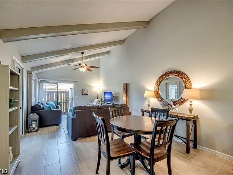 6337 Royal Woods Dr — Photo 8