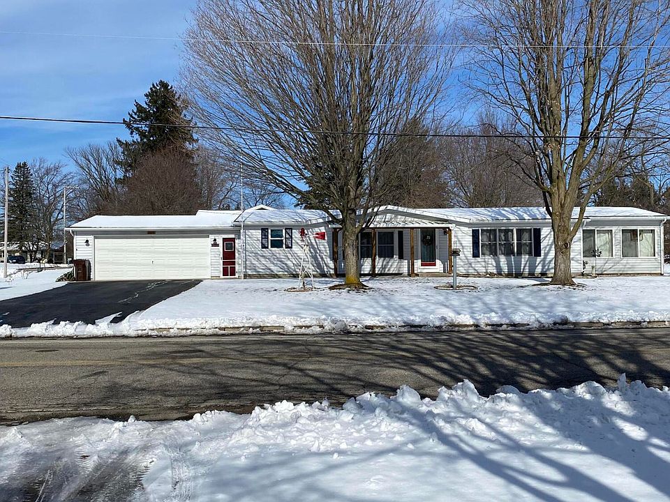 1st image of 1035 W Lake Dr