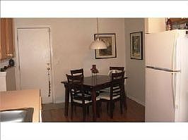 Eat-in Kitchen