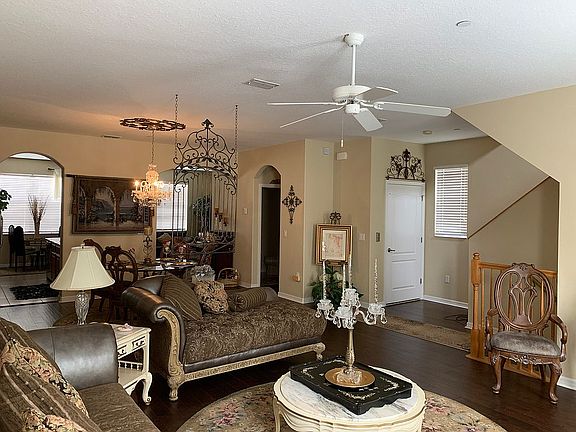 Formal living room 