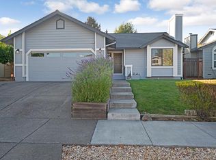 2447 Pinercrest Dr, Santa Rosa, CA 95403