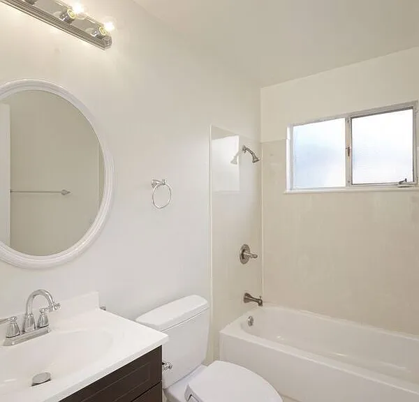407 Vernon St — Photo 16