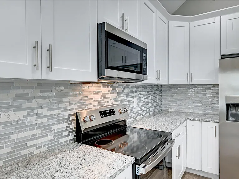 8695 Sassafras St — Photo 5