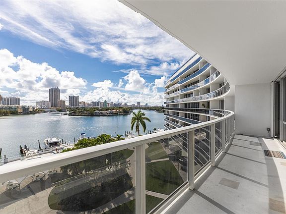 2nd image of 900 Bay Dr APT 612