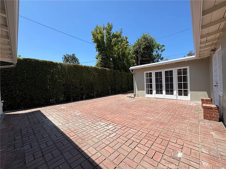 565 Sierra Vista Ave — Photo 24
