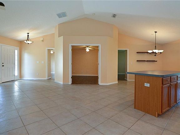 4th image of 1322 Oak Valley Blvd