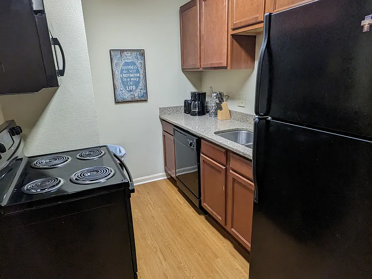 121 N Jackson St #411 — Photo 5