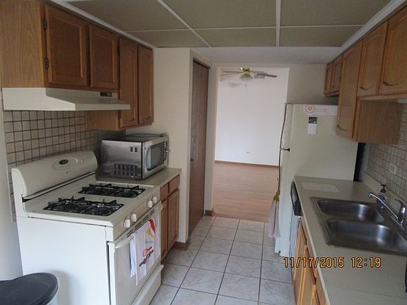 3rd image of 4009 W 93rd Pl APT 3D