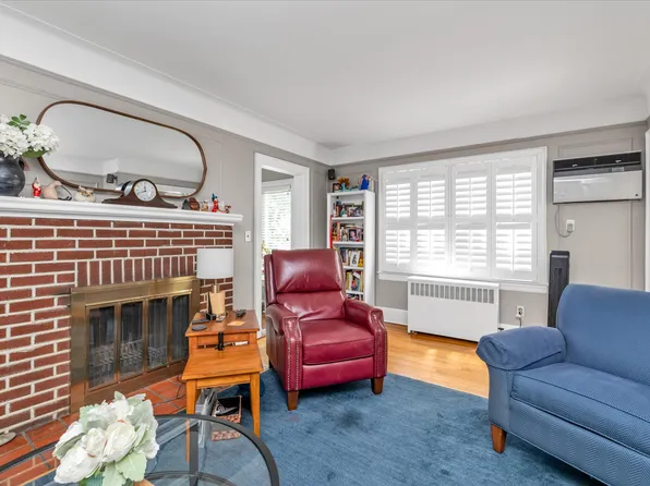 33-06 154th Street image 3 of 21