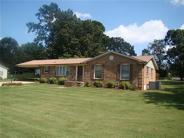 1st image of 2464 Pinoak Dr
