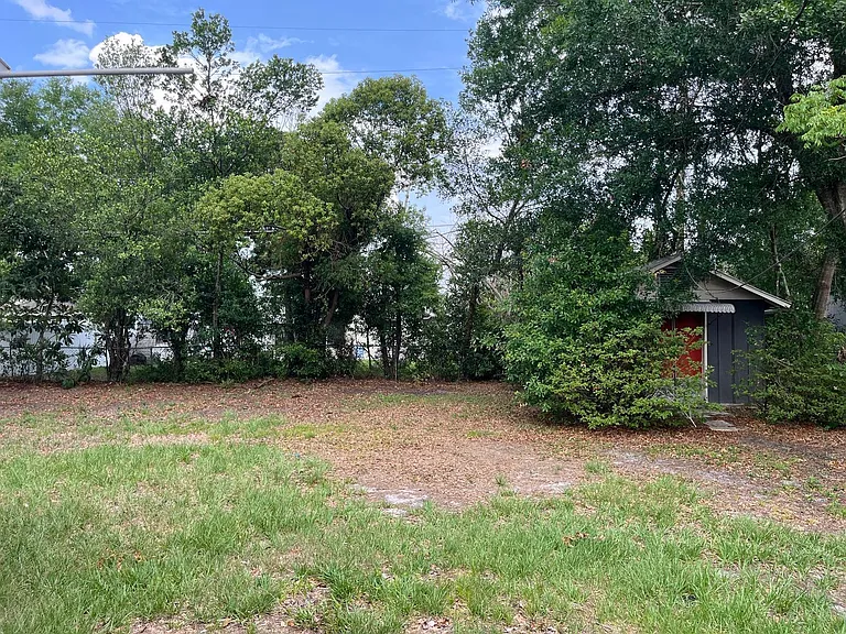 917 S Alder Ave — Photo 18