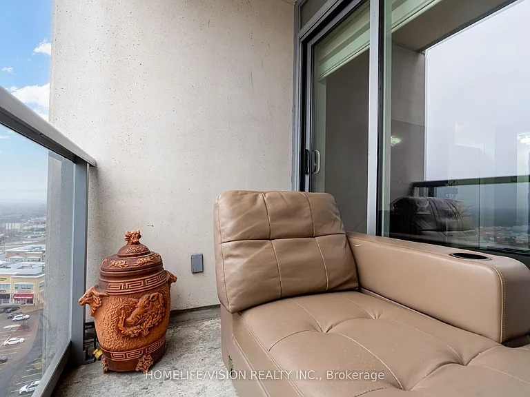 7 N Park Rd #1802 — Photo 31
